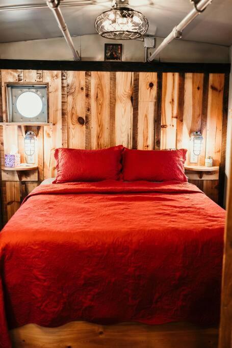 Bourbon Trail: Caboose On The Farm Villa Lawrenceburg ภายนอก รูปภาพ